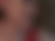 Feticista del rossetto in bocca.