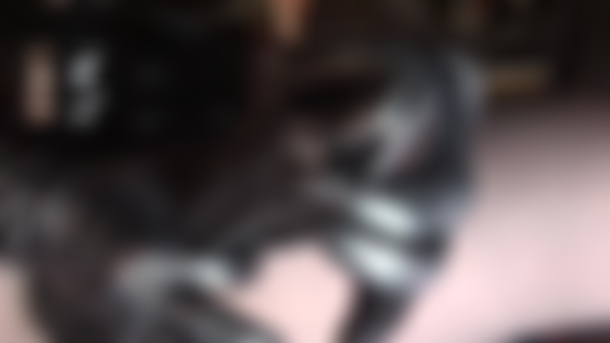 Intensa adorazione del gigantesco bbc: la padrona vivian ti farà sbavare a bocca aperta mentre fissi negli occhi questo mostruoso strap-on. Pulisci la saliva dal mio cazzo, succhia lo sperma.