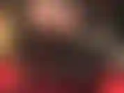 Il tuo piccolo cazzo è indegno. La padrona accarezza un grosso cazzo nero e se lo strofina sul culo, mentre il tuo patetico pisello è schiacciato sotto i suoi stivali a spillo. Sph, calze a rete, adorazione del culo.