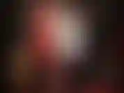 Non ti meriti questa provocazione ai capezzoli! Devi pagare un sacco di soldi per questa breve provocazione altamente erotica. Guardami mentre mi cambio indossando un succinto body di nylon bianco, che mette in mostra le mie curve e la mia scollatura trasparente.