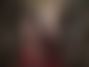 Sexy, con i capelli corti e un enorme cazzo nero che farà sentire il tuo pisello ancora più inferiore. Sph, gambe in collant, grande cazzo nero.