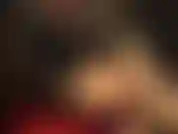 Dominatrice di gomma che stuzzica le gambe: ami così tanto queste sexy scarpe con lacci in pelle e le gambe in collant che vorresti strofinarci sopra il tuo cazzo, munta dai guanti della padrona.