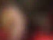 La padrona vivian alimenta la tua dipendenza per le sue gambe, il suo culo e il suo enorme cazzo nero.