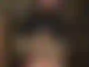 Feticista della medicina: masturbazione con lunghi guanti sterili da ospedale e presa in giro del cazzo con strapon. La padrona vestita di gomma aggiunge un paio di lunghi guanti medici per stuzzicare questo cazzo e la tua gola.