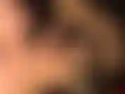 Provocante scollatura in lattice.