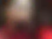 La padrona vivian ti infila il suo enorme strap-on nero nel culo stretto. Guarda quelle gambe e quel culo bollenti in calze, giarrettiere e collant mentre mi masturbo con quel grosso cazzo nero.