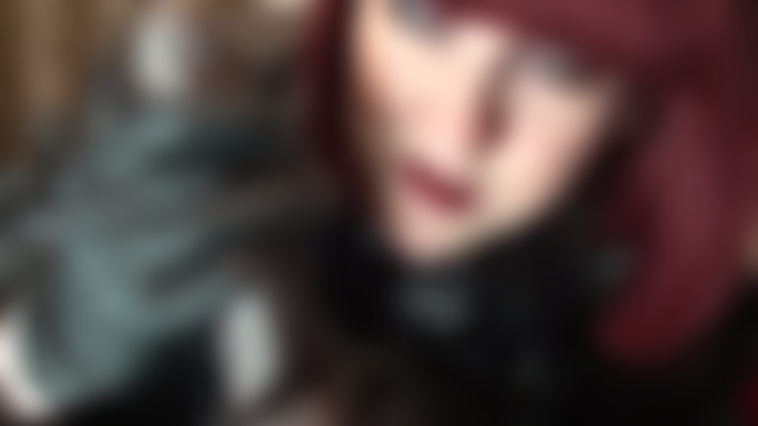 Una dea della pelle con 20 centimetri di cazzo nero: sa di cosa hai bisogno in questo momento. Desideri un grosso cazzo che ti martelli da dietro, che ti afferri i fianchi, che ti faccia prendere tutta la lunghezza del membro, lubrificato solo con un pizzico di saliva.