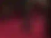 Adoro i piedi e i tacchi: la padrona vivian mi stuzzica con i suoi piedi di nylon profumati e umidi che escono dagli stivali di pelle e si infilano in sexy mules con i tacchi alti.