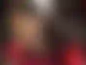 Collant dorati lucidi e una minigonna super corta in lattice nero ti fanno battere forte il cuore e perdere il cazzo.