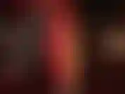 Un ragazzo dei piedi in castità, rinchiuso e eccitato ai piedi della padrona, con le chiavi della tua gabbia penzolanti davanti ai tuoi occhi. Una rara clip delle dita dei piedi dipinte di rosso della tua dea dei piedi in collant neri.