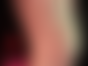 Gambe e piedi incredibili in nylon con collant leopardati molto trasparenti.