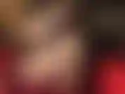 Adoro il mio culo in collant e le piante dei miei piedi allo stesso tempo di un grosso cazzo bianco.