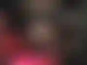 Il tuo cazzo da schiavo desidera ardentemente la presa salda della mano guantata di pelle della padrona vivian.