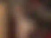 Le suole dei collant extra lucidi della padrona.