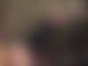 Dominata dallo strapon con un enorme cazzo nero da 17 pollici e un sacco di deliziosa saliva direttamente dalla mia bocca. Bevi, puttana!