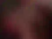 Collant color cuoio lucido - adora i miei piedi di nylon e il mio culo. Infilerò una calza sulla mia mano per accarezzare il tuo cazzo con questi collant di seta.