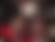 La padrona vivian ti attira con le sue bellissime gambe lunghe avvolte in collant. Ma la padrona ha intenzione di farti adorare ogni singolo centimetro del suo enorme strap-on nero.