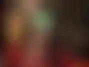 Il corpo nudo della padrona in un latex attillato e succinto...