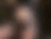 Findom - svuota il tuo portafoglio per me! Pienamente consapevole di non meritarlo, devi pagare un sacco di soldi per vedere questa incredibile provocazione in perizoma di lattice. Non hai mai visto così tanta pelle nuda...