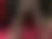 Il mio sexy ciondolamento ti fa venire l'erezione... Collant neri e décolleté in pelle, seguite da décolleté leopardate che vorresti fossero dappertutto sul tuo cazzo pulsante.