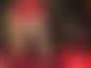 Calze di nylon lucide, culo e gambe sexy con un cazzo che penzola in mezzo...