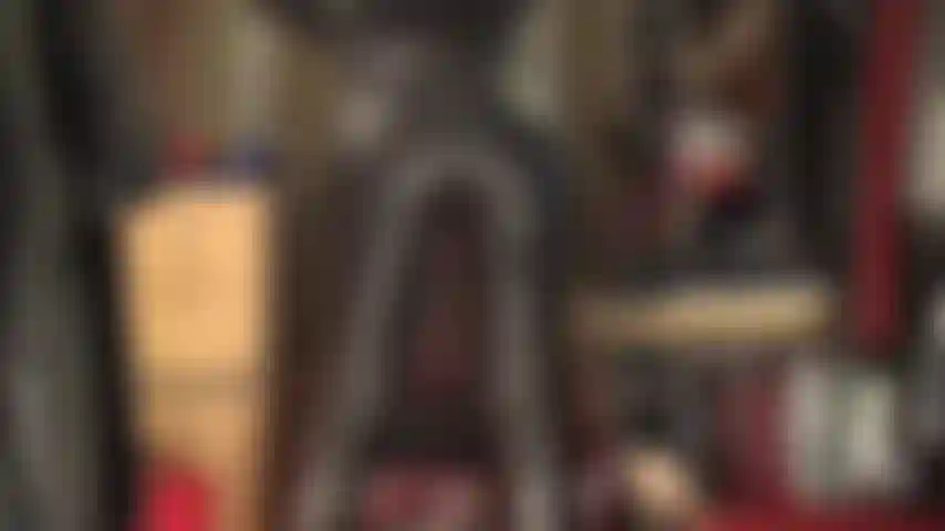 Sph, culo in collant, bbc - il tuo piccolo cazzo è grande quanto un rossetto. Non può soddisfare nessuna donna. Invece indosserà un bel nastro da femminuccia, intrappolato dentro i collant mentre il bbc cattura tutta l'attenzione.