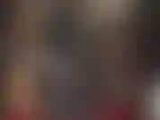 Un'intensa adorazione della pelle: adoro la padrona vivian vestita con strati di pelle nera.