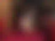 Calze di nylon e calzini: sopra le calze nere con la bordatura in pizzo indosso dei calzini morbidi e soffici.