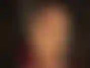 Curve perfette in nylon da adorare: gambe lunghe, culo ricoperto di collant e piedi sexy, abbinati a un enorme cazzo bianco, per una meravigliosa e sensuale adorazione in nylon e pegging.