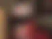 Sega con guanti di pelle: la padrona ti masturba il cazzo su tutte le cosce in collant mentre indossa un corsetto di pelle, guanti e fantastici stivali alti fino alla coscia.