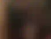 Pulisci i miei piedi in collant, usa la lingua, succhia le mie dita, annusa ogni goccia di profumo inebriante in queste calze di nylon.