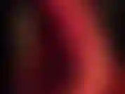 Adoro quanto siano lucidi questi pantaloni di raso.