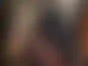 Adoro la tua padrona in questo sexy completo in lycra e vinile con collant e calze a strati in pizzo.