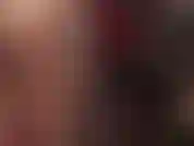 Faccio sesso orale ricoperto di nylon, adoro il culo in collant scuri lucidi e sono feticista dei piedi.