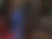 Dominazione con strapon in leggings blu metallizzati, feticismo dei piedi: la padrona ti infila il suo enorme cazzo nero nel buco del culo mentre ti stuzzica con il culo e i piedi. Rara clip con dita dei piedi dipinte di rosso in calze.