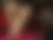 Calze color carne, mutandine nere, gambe sexy in nylon e la vista nel mezzo.