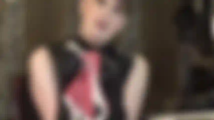 Sph - il tuo piccolo patetico pisello non può essere paragonato a un bellissimo grosso cazzo nero con vene enormi. Mentre indossi mutandine da ragazza, il bbc conquista ogni ragazza. Potrebbe anche divertirsi con te...