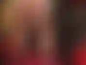 La padrona vivian ti nutre con il suo grosso cazzo bianco in ogni modo possibile... Da davanti, da dietro, accovacciata sul tuo viso, penetrandoti. Oh sì, mia cagna, prendi tutto!