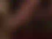 Con delle scarpe leopardate sexy per stuzzicare il tuo pene dolorante.