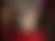 Culo e piedi da adorare in 5 paia di calze di nylon a strati.