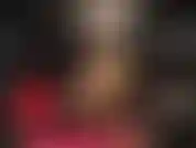 Feticista delle ascelle: inala il mio profumo.