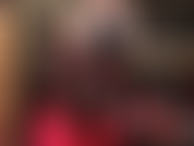 Masturbati con le mie suole di nylon in collant neri con le cuciture, o ancora meglio infila il tuo cazzo da schiavo ricoperto di nylon tra i miei piedi e lascialo mungerlo con le mie mani e i miei piedi esperti. Conto alla rovescia incluso.