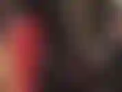 Feticista del lattice - altri strati di lattice, sega con i guanti, adorazione del culo, sotto la gonna con un succinto perizoma di gomma che non lascia molto spazio all'immaginazione... Oh mio dio! La padrona ti farà gocciolare!