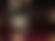 Piedi sexy in nylon con décolleté con plateau, guanti in lattice che stuzzicano l'arco plantare. Non ti piacerebbe tanto infilarti tra il piede e la scarpa?