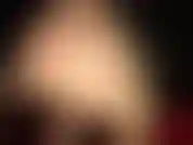 Adoro le gambe lucide e nude della mia padrona e il suo culo perfetto!