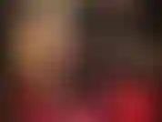 Adoro i collant a rete con cuciture e le tute lucide in lycra effetto bagnato.