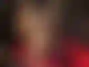 La padrona vivian è la migliore con gli strati di nylon: in questa sessione, la tua dea aggiunge altri tre paia di collant estremamente lucidi per sedurti con le sue gambe, i suoi piedi e il suo culo di nylon lucido.