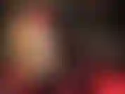 Per alcune troie un buon pegging è completo solo con dei collant extra lucidi da sentire sfregarsi contro la parte posteriore delle cosce a ogni spinta.