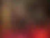 La padrona mi stuzzica con un collant nero trasparente con due cuciture sexy sul sedere. Sexy!