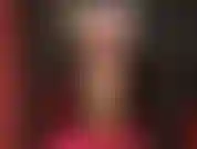 Con calze di pizzo color carne, culo nudo, sega con i guanti: goditi la vista da dietro mentre la tua dea stuzzica lo sperma dal tuo cazzo dolorante.